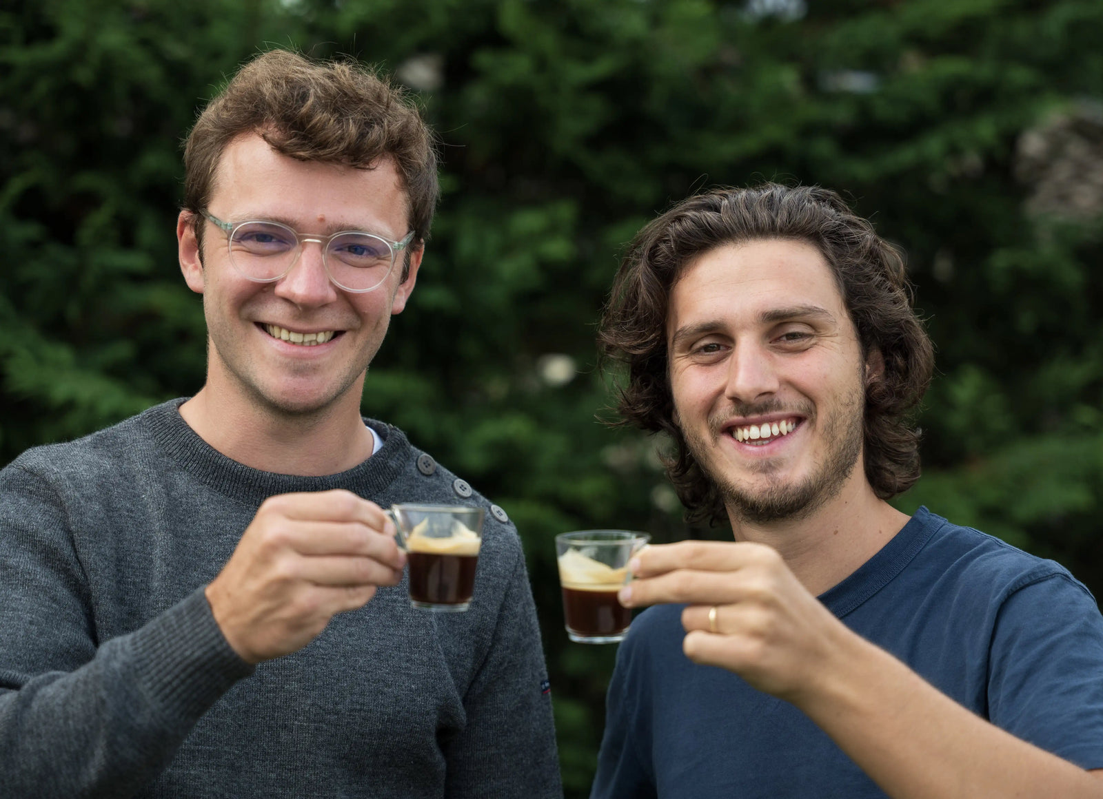 Jean et Thibaut, fondateurs de CAPS'ME, marque française de capsules Nespresso réutilisables